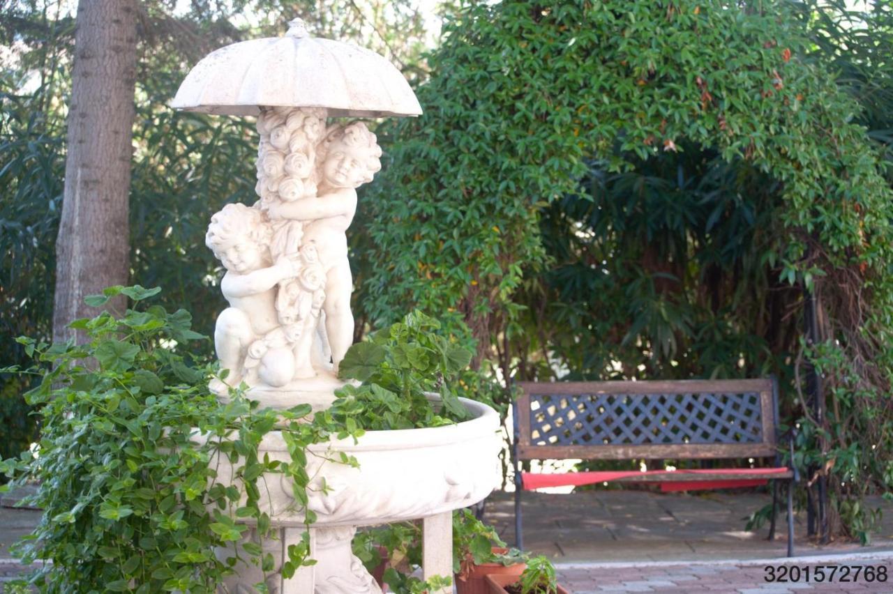 Villa Dei Romanzi Tortoreto Eksteriør bilde