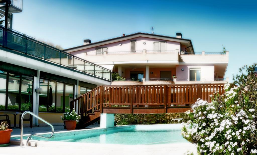 Villa Dei Romanzi Tortoreto Eksteriør bilde